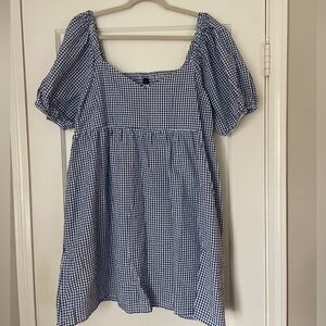 Size extra large Old Navy, blue gingham V-neck dress with puff sleeves